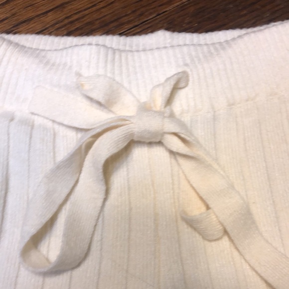 On 12th ribbed sweater shorts - Picture 3 of 5